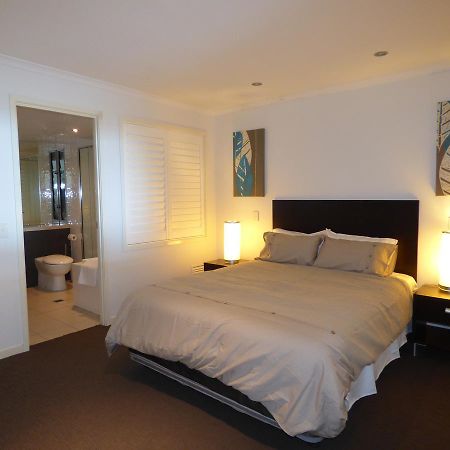Marina View Apartment Airlie Beach Exteriör bild
