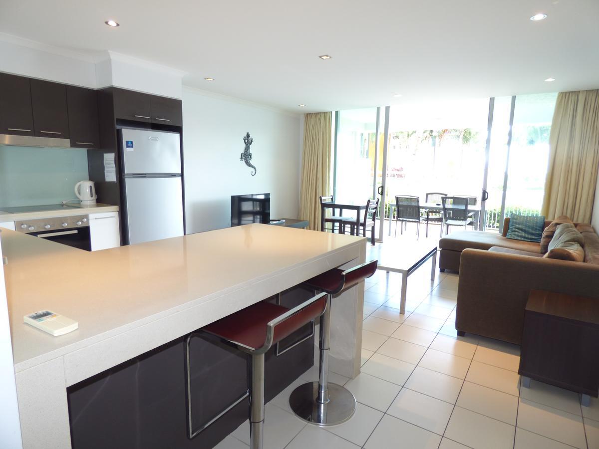 Marina View Apartment Airlie Beach Exteriör bild