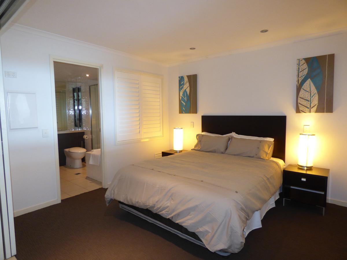 Marina View Apartment Airlie Beach Exteriör bild