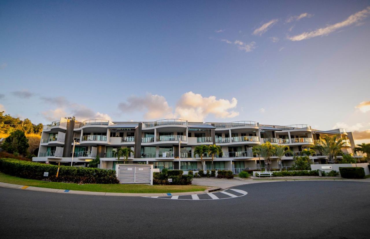Marina View Apartment Airlie Beach Exteriör bild